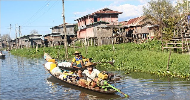 INTHA LEG ROWERS AND THE FLOATING FARMS OF INLE LAKE | Facts and Details