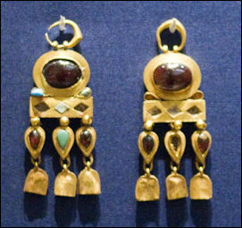 20120209-Parthian_jewelry_from_Nineveh.jpg