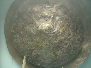 20120209-Urartian_inscribed_bronze_Shield_with_incised_decoration.jpg