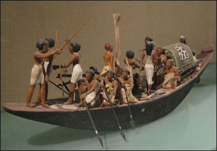 20120216-Egyptian_model_boat_(Amenemhet_I).jpg