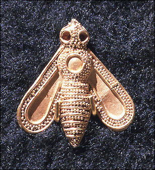 20120217-Minoan_craft_-_golden_bee.jpg