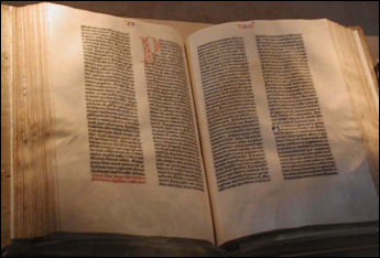 20120508-Gutenberg_Bible.jpg