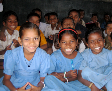 20120513-800px-Orissa_school_children.png