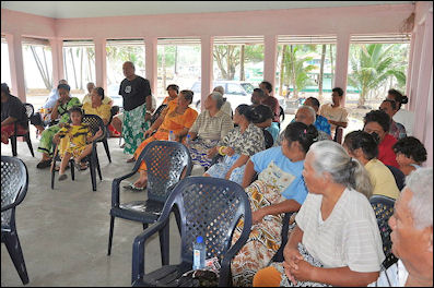 20120513-town_meeting_with_American_Samoa_government_officials.jpg