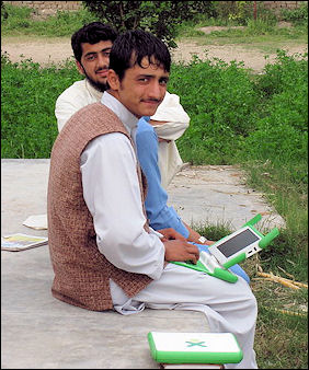 20120514-450px-Afghan_wifi.jpg