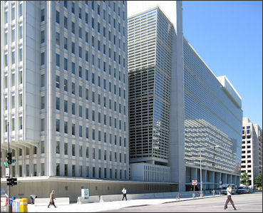 20120514-741px-World_Bank_building_at_Washington.jpg