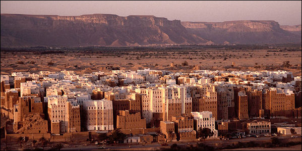 20120711-800px-Shibam_Wadi_Hadhramaut_Yemen.jpg