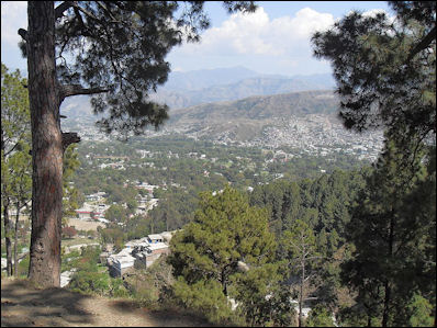 20120712-800px-Abbottabad_View.jpg