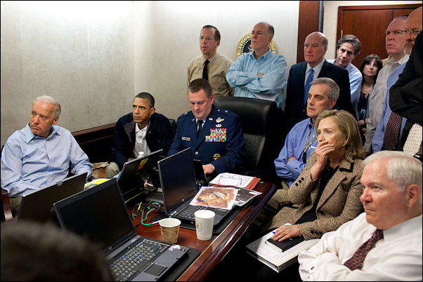 20120712-800px-Obama_and_Biden.jpg